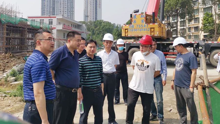 04集团党委书记、董事长肖林赴项目建设现场检查安全生产工作_副本